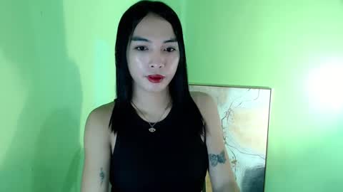 Snapshot of anne_kourtney chatting on March 2025 09:28:01 AM vanessa online show from March 2025 09:28:01 AM