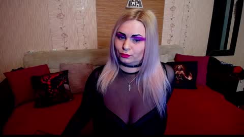 AnnessixReign online show from December 2024 09:01:01 PM