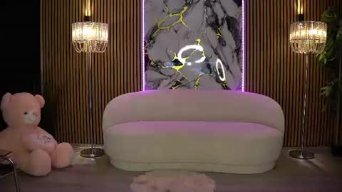 Snapshot of anneswhite chatting on July 2026 10:39:01 AM Ana online show from July 2026 10:39:01 AM