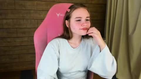 Snapshot of annetbennette chatting on June 2026 04:33:01 AM AnnetBennette online show from June 2026 04:33:01 AM
