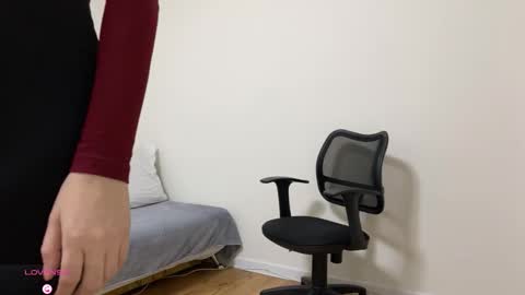 Snapshot of annetmoroz chatting on March 2026 01:26:01 PM Ann Serj online show from March 2026 01:26:01 PM