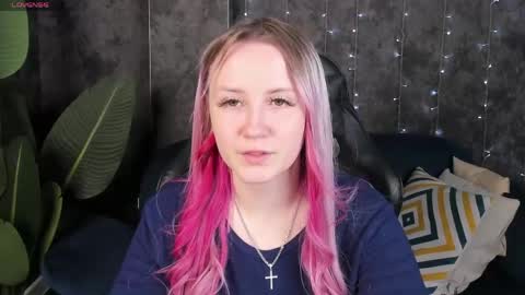 Snapshot of annette_potter chatting on May 2026 02:18:01 AM Joyce Howard online show from May 2026 02:18:01 AM