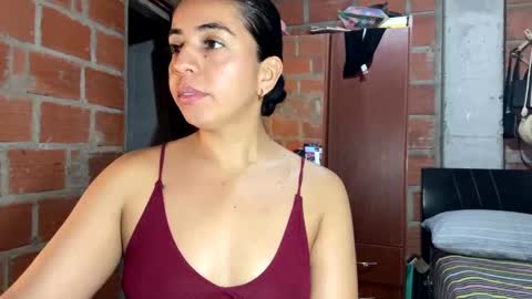 Snapshot of anngela01 chatting on September 2025 09:39:02 PM anngela online show from September 2025 09:39:02 PM