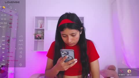 Anni online show from December 2024 02:54:02 PM