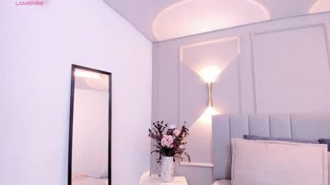 annie_20_ online show from February 2026 12:09:01 PM