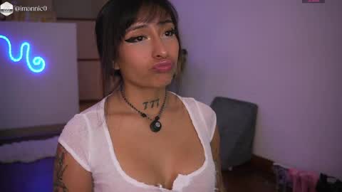 Annie online show from April 2026 09:48:02 PM