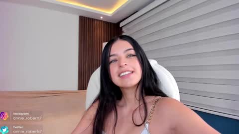 Snapshot of annie_roberts7 chatting on February 2025 08:42:01 PM Annie Roberts online show from February 2025 08:42:01 PM