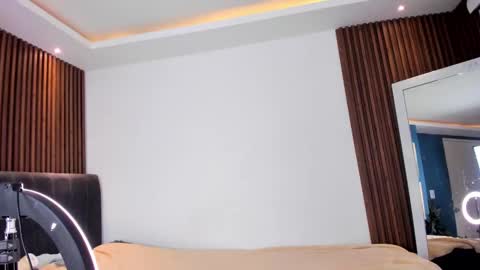 Snapshot of annie_roberts7 chatting on February 2025 08:36:01 PM Annie Roberts online show from February 2025 08:36:01 PM