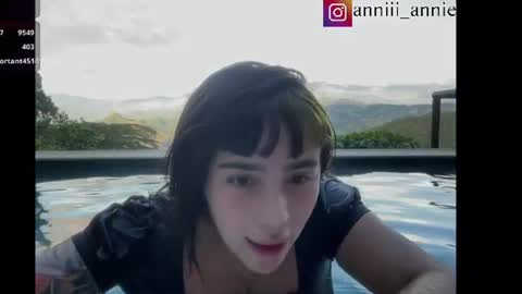 Snapshot of annie_snow_ chatting on June 2026 10:36:02 PM JEANNE no olvides seguirme dont forget follow me uu online show from June 2026 10:36:02 PM