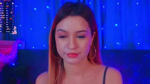 annie online show from December 2025 08:36:02 PM