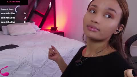 Annie and Stefan online show from December 2025 02:12:02 PM