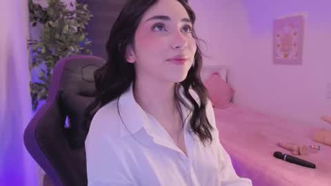 Cassandra online show from December 2025 06:09:01 AM