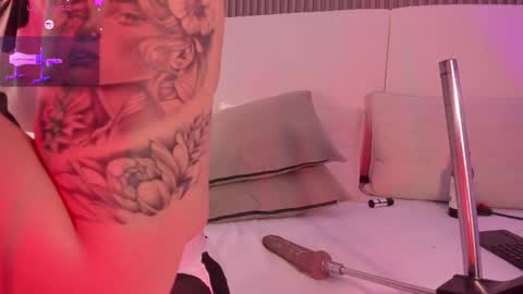 ANNIE  online show from March 2026 09:10:01 PM