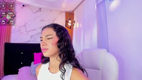 Annie Evans  online show from April 2026 06:23:01 PM