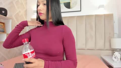 Annie Queen online show from December 2025 03:25:01 AM