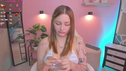 Snapshot of anniita_ chatting on July 2026 03:00:02 AM VIVIANNA online show from July 2026 03:00:02 AM