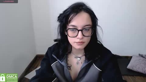 Gaby 3 online show from November 2025 07:04:01 PM