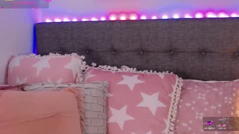 Antonella Lee online show from April 2026 06:08:02 PM