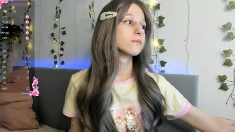 annymeow online show from December 2025 02:48:01 PM