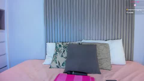 Snapshot of anny_cute01 chatting on July 2026 10:23:02 PM Anny online show from July 2026 10:23:02 PM