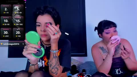 Snapshot of anny_kiitty_ chatting on May 2026 05:43:01 PM Anny online show from May 2026 05:43:01 PM