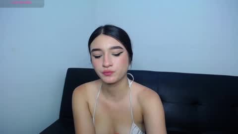 Anny online show from December 2025 02:58:02 PM