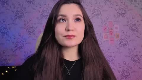 Annie online show from November 2025 11:18:02 PM