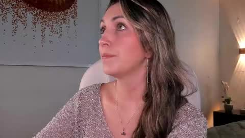 Anny online show from February 2025 11:58:01 AM