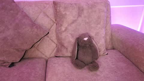 Ana online show from February 2026 01:19:01 PM