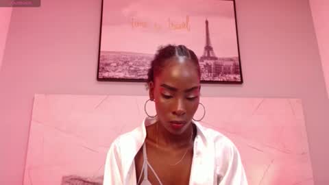 Snapshot of annyfiore chatting on March 2026 01:40:02 AM Anny online show from March 2026 01:40:02 AM