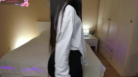 Anora  Emma online show from February 2026 07:33:02 PM