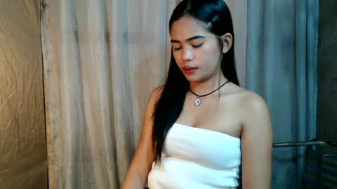 Snapshot of antheia_567 chatting on June 2026 10:21:01 AM Im Dahlia online show from June 2026 10:21:01 AM