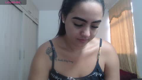 Anthonela Queen online show from October 2025 12:14:02 PM