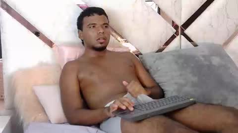 Snapshot of anthony_milleer chatting on February 2025 09:37:02 PM anthony online show from February 2025 09:37:02 PM