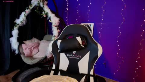 Antonella online show from December 2025 03:45:02 AM