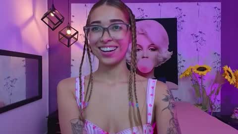 Antonella online show from March 2026 12:00:01 PM