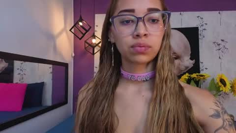 Snapshot of antonella_mc chatting on April 2026 11:58:02 AM Antonella online show from April 2026 11:58:02 AM