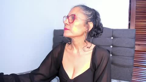 Snapshot of antonella_rizzo01 chatting on May 2026 10:48:01 PM antonella_rizzo01 online show from May 2026 10:48:01 PM
