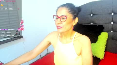 Snapshot of antonella_rizzo01 chatting on June 2026 12:57:02 AM antonella_rizzo01 online show from June 2026 12:57:02 AM