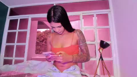 Snapshot of antonella_rossi24 chatting on May 2026 08:15:02 PM Antonella Rossi online show from May 2026 08:15:02 PM