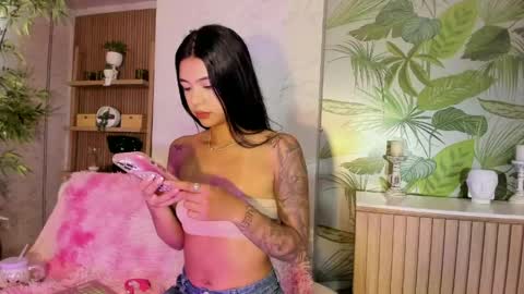 Snapshot of antonella_rossi24 chatting on May 2026 02:11:02 PM Antonella Rossi online show from May 2026 02:11:02 PM