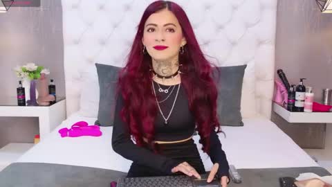 AntonellaEscudero online show from April 2026 08:33:02 PM