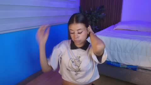 Snapshot of antonellagarcia0 chatting on May 2026 03:24:02 AM Antonella online show from May 2026 03:24:02 AM