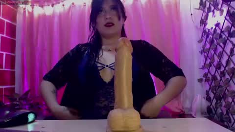 Snapshot of antonellahill_ chatting on July 2026 02:42:02 AM Antonella GTM- 5 1800 0300am online show from July 2026 02:42:02 AM