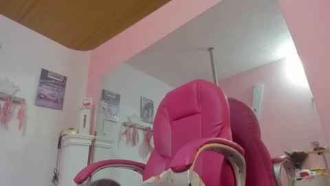 Snapshot of antonellakling_ chatting on March 2025 01:35:02 PM ANTONELLA online show from March 2025 01:35:02 PM