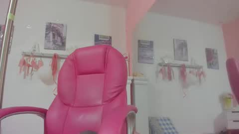 Snapshot of antonellakling_ chatting on March 2025 11:12:02 AM ANTONELLA online show from March 2025 11:12:02 AM