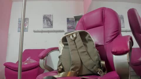 Snapshot of antonellakling_ chatting on November 2025 11:02:01 PM ANTONELLA online show from November 2025 11:02:01 PM