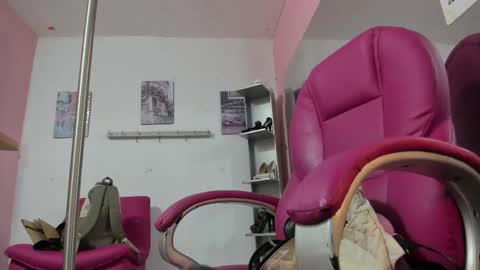 Snapshot of antonellakling_ chatting on November 2025 11:44:01 AM ANTONELLA online show from November 2025 11:44:01 AM