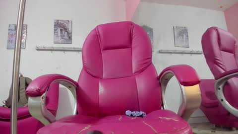 Snapshot of antonellakling_ chatting on November 2025 11:35:01 AM ANTONELLA online show from November 2025 11:35:01 AM