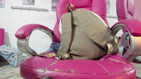 Snapshot of antonellakling_ chatting on December 2025 11:41:01 AM ANTONELLA online show from December 2025 11:41:01 AM